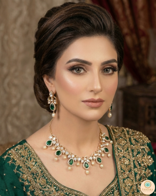 The Verra Necklace Set (Emerald Green)