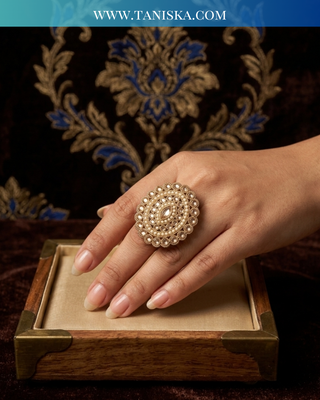 The Sahasra Polki Oval Statement Ring