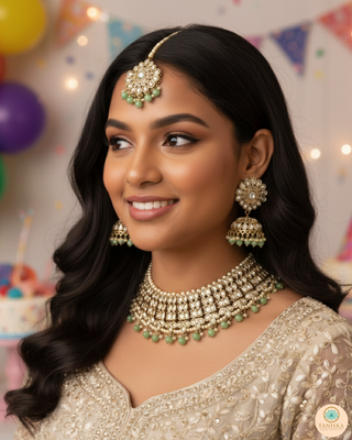 Pearly Antique Gold Necklace Set (Necklace, Earrings, Tikka) - Gold / Mint