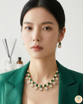 The Verra Necklace Set (Emerald Green)