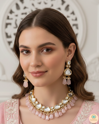MEEREN Kundan Choker Necklace Set (Baby Pink)
