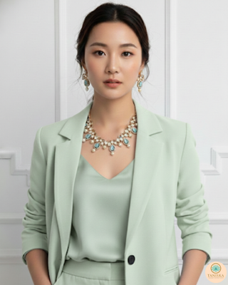 The Verra Necklace Set (Baby Blue)