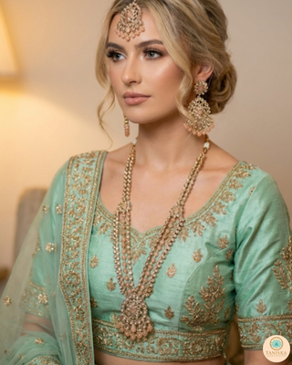 The Noor-e-Awadh Long Haar Set