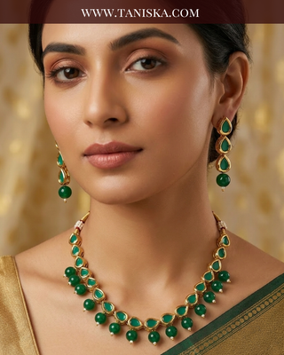 The Emerald Grace Kundan Necklace Set