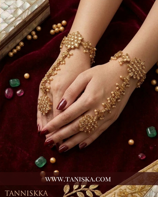 The Mughal Blossom Bridal Haathphool