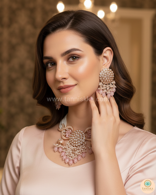 ARSHPREET Baby Pink Uncut-Kundan Necklace/Choker Set
