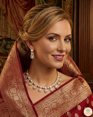 The Verra Necklace Set (Golden)