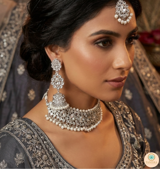 Pearly Antique Silver Necklace Set (Necklace, Earrings, Tikka) - Silver