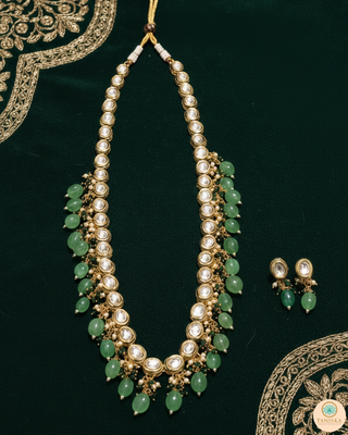 Royal Kundan & Emerald Green Long Haar