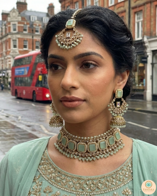 The Vintage Glow Heritage Necklace Set