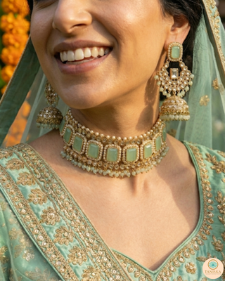The Vintage Glow Heritage Necklace Set