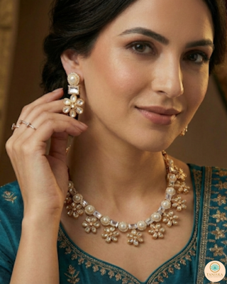 The Royal Bloom Necklace Set
