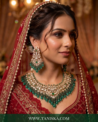 Imperial Emerald Kundan Necklace & Earring Set