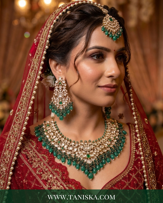 Imperial Emerald Kundan Necklace & Earring Set