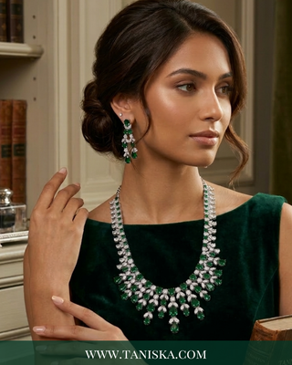 The Windsor Emerald & Zirconia Haar