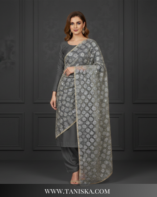 The Jashn-e-Bagh | Hand-Embroidered Dholi Phulkari Dupatta