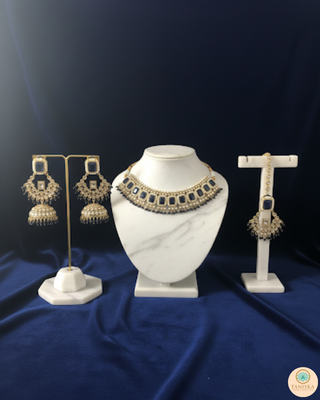 The Midnight Sapphire Heritage Necklace Set