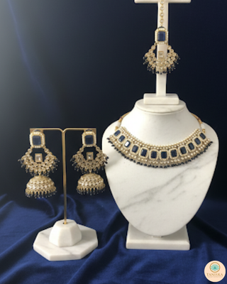 The Midnight Sapphire Heritage Necklace Set
