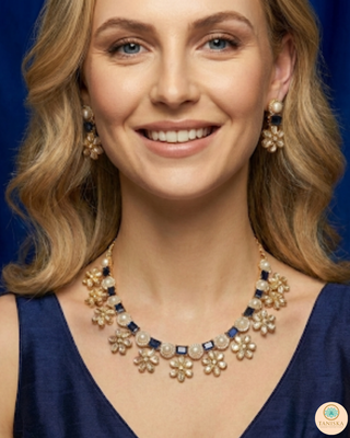 The Royal Blue Bloom Necklace Set