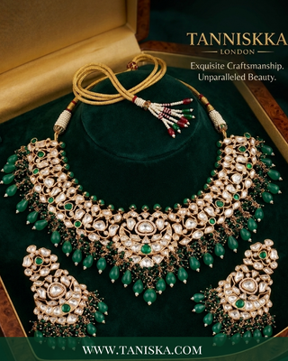 Imperial Emerald Kundan Necklace & Earring Set
