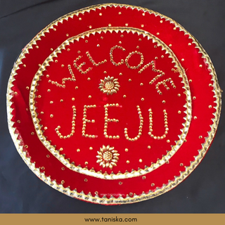 Welcome JEEJU Red Decorated Plate - Decorative Plates