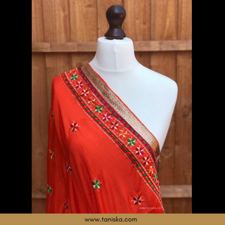 The Pakeezah Bagh Phulkari Dupatta - Phulkari Dupatta