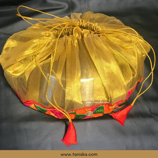 ’Aaj Din Shagna Da Chadeya’ - 1 Phulkari Multi-Purpose DORI RUMAL (Gift Bag Thaal Cover Potli Bag - Perfect for: Indian