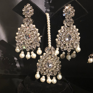 KAIRA Silver Bridal Necklace Set Bundle - Necklace Set