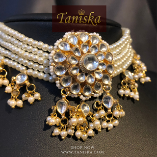 ANAYAT Golden Pachi Kundan Necklace Set - Necklace Set