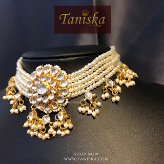 ANAYAT Golden Pachi Kundan Necklace Set - Necklace Set
