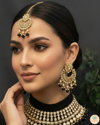 Pearly Antique Gold Necklace Set (Necklace, Earrings, Tikka) - Golden / Black