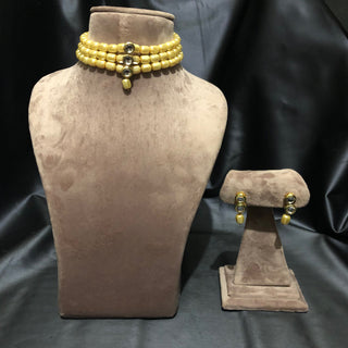 Golden Kundan Necklace Set - Necklace Set