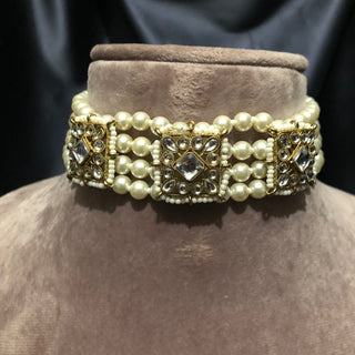ROYAL Pearl Necklace Set - Golden - Necklace Set