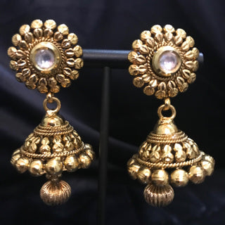Antique Gold Kundan Earrings - Golden