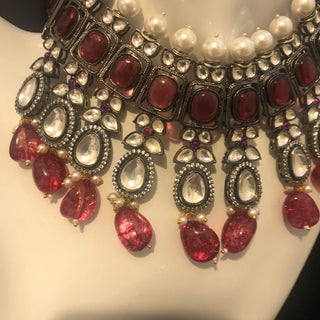 Kundan Necklace Set (Necklace Earrings) - Golden / Ruby (Limited Edition) - Necklace Set