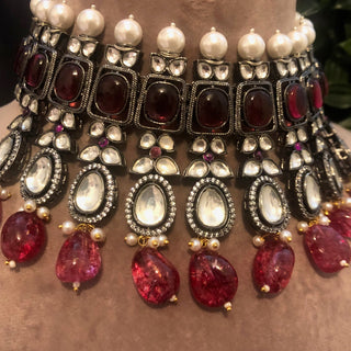 Kundan Necklace Set (Necklace Earrings) - Golden / Ruby (Limited Edition) - Necklace Set