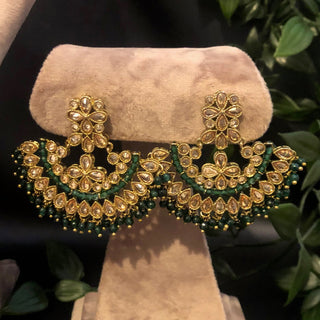 Pearly Antique Gold Necklace Set (Necklace Earrings Tikka) - Golden / Emerald Green - Necklace Set