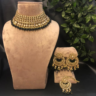 Pearly Antique Gold Necklace Set (Necklace Earrings Tikka) - Golden / Black - Necklace Set