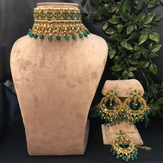 Pearly Antique Gold Necklace Set (Necklace Earrings Tikka) - Golden / Emerald Green - Necklace Set