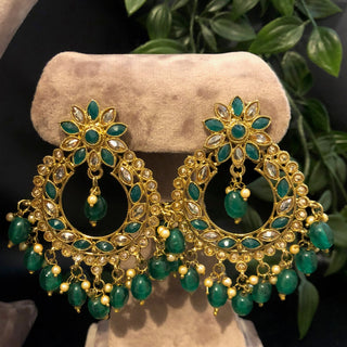 Pearly Antique Gold Necklace Set (Necklace Earrings Tikka) - Golden / Emerald Green - Necklace Set