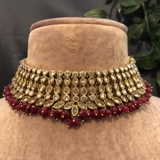 Pearly Antique Gold Necklace Set (Necklace Earrings Tikka) - Golden / Maroon - Necklace Set