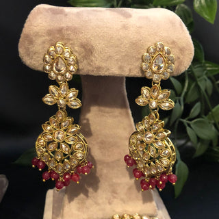 Pearly Antique Gold Necklace Set (Necklace Earrings Tikka) - Golden / Maroon - Necklace Set