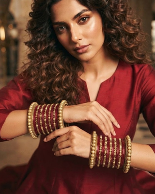 Exquisite Bangle Set - Bangles Stack for Both Hands (Size 2.8)