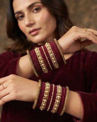 Exquisite Bangle Set - Bangles Stack for Both Hands (Size 2.8)