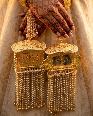 Novelty Royal Maharani & Maharaja Meenakari Doli Bridal Kalire | Tanniskka Bridal