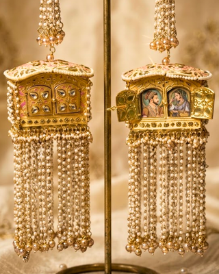 Novelty Royal Maharani & Maharaja Meenakari Doli Bridal Kalire | Tanniskka Bridal