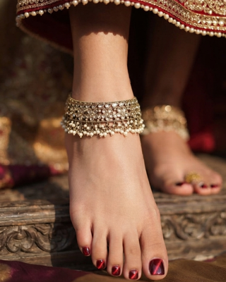 Statement Anklets