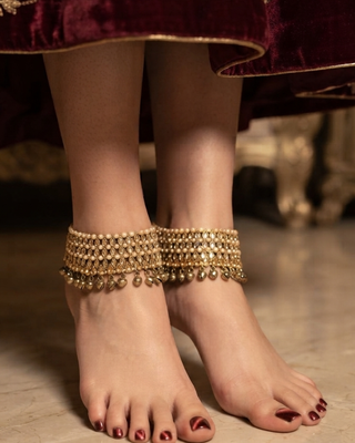 Statement Anklets
