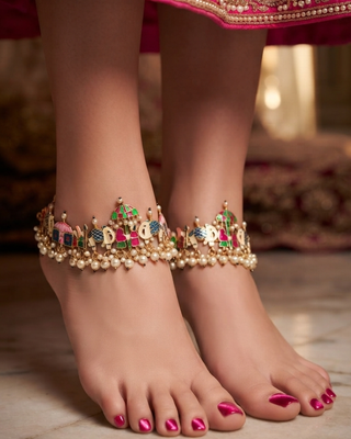 Statement Anklets