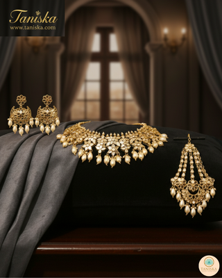 Luxury golden glass work Kundan bridal necklace set with matching earrings and headpiece, exquisite statement jewelry for South Asian weddings and nikah ceremonies.